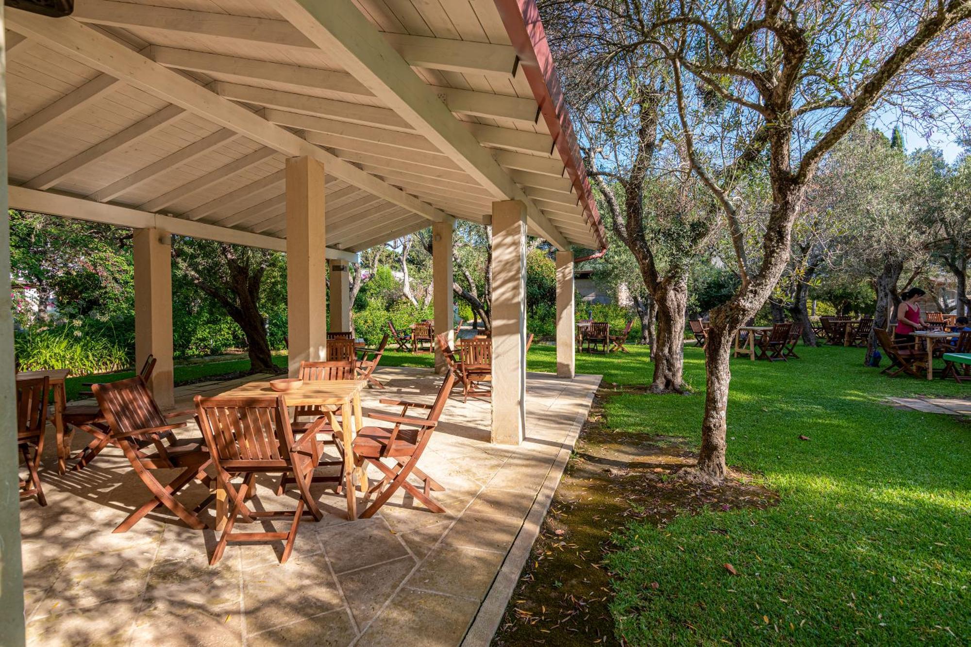 Bio Agriturismo Salos Alimini Exterior photo